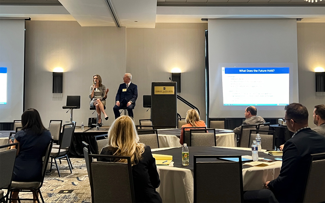 Image of Trish Markus and Bob Wilson speaking