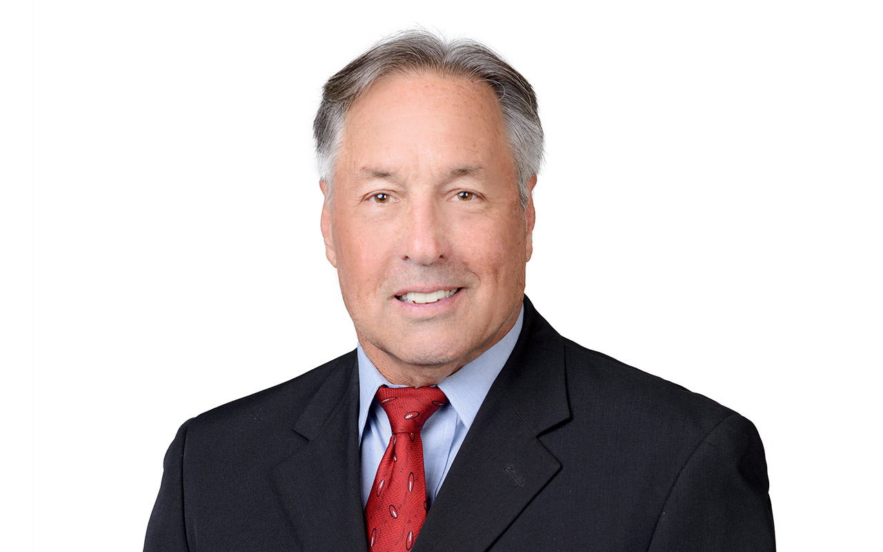 head and shoulder photo of Morry Osborn